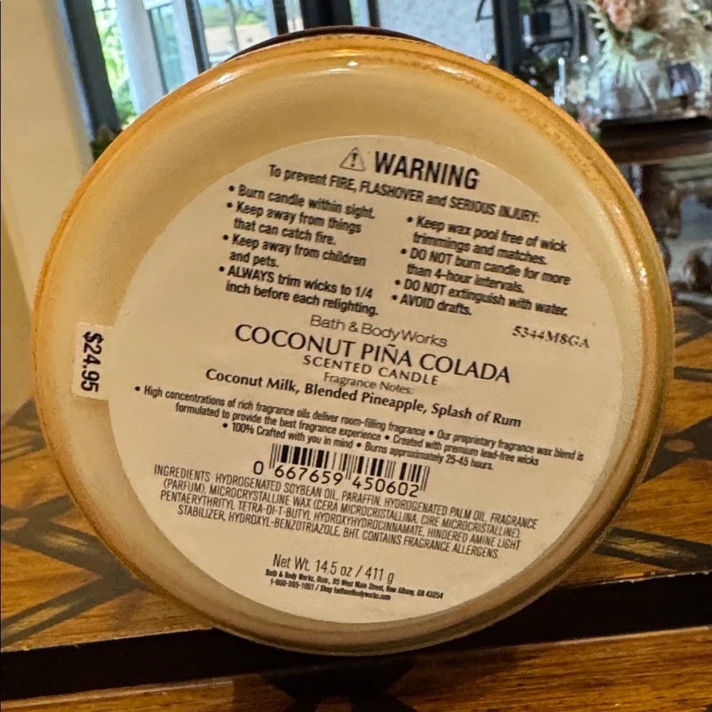 Bath & Body Works Coconut Piña Colada Candle - Picture 3 of 3